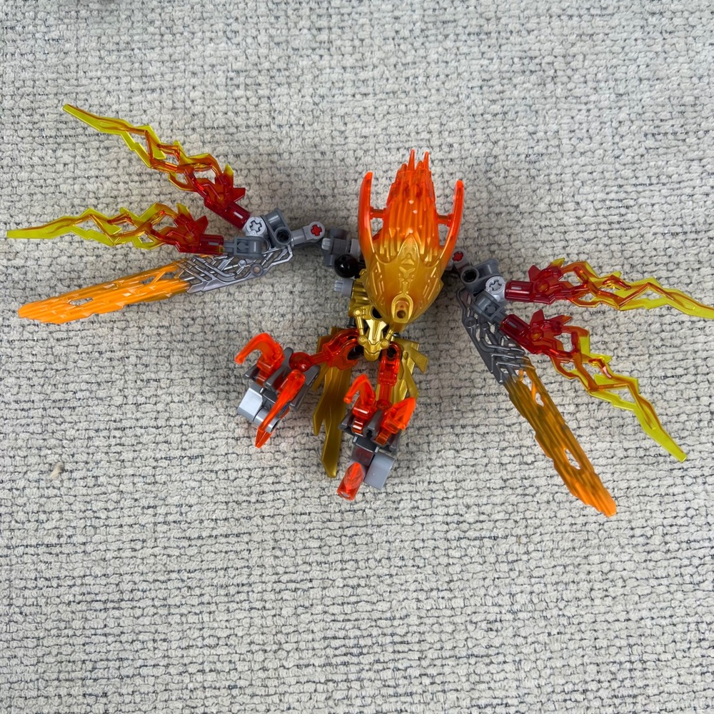 LEGO Bionicle Ikir Creature of Fire 71303 Gold Orange Action Figure NOT COMPLETE